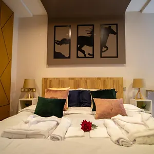 https://cosy-and-stylish-appartment-with-a-king-size-bed-belvdre.hotels-casablanca.net